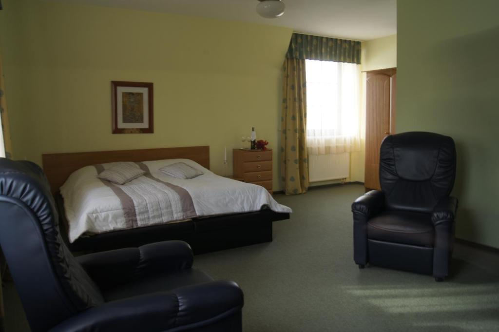 Hotel Jedlina Lublin Ruang foto