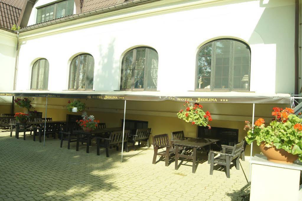 Hotel Jedlina Lublin Bagian luar foto